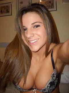 romantic lady looking for guy in Cayce, South Carolina