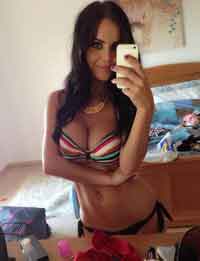 romantic female looking for men in Saddle River, New Jersey